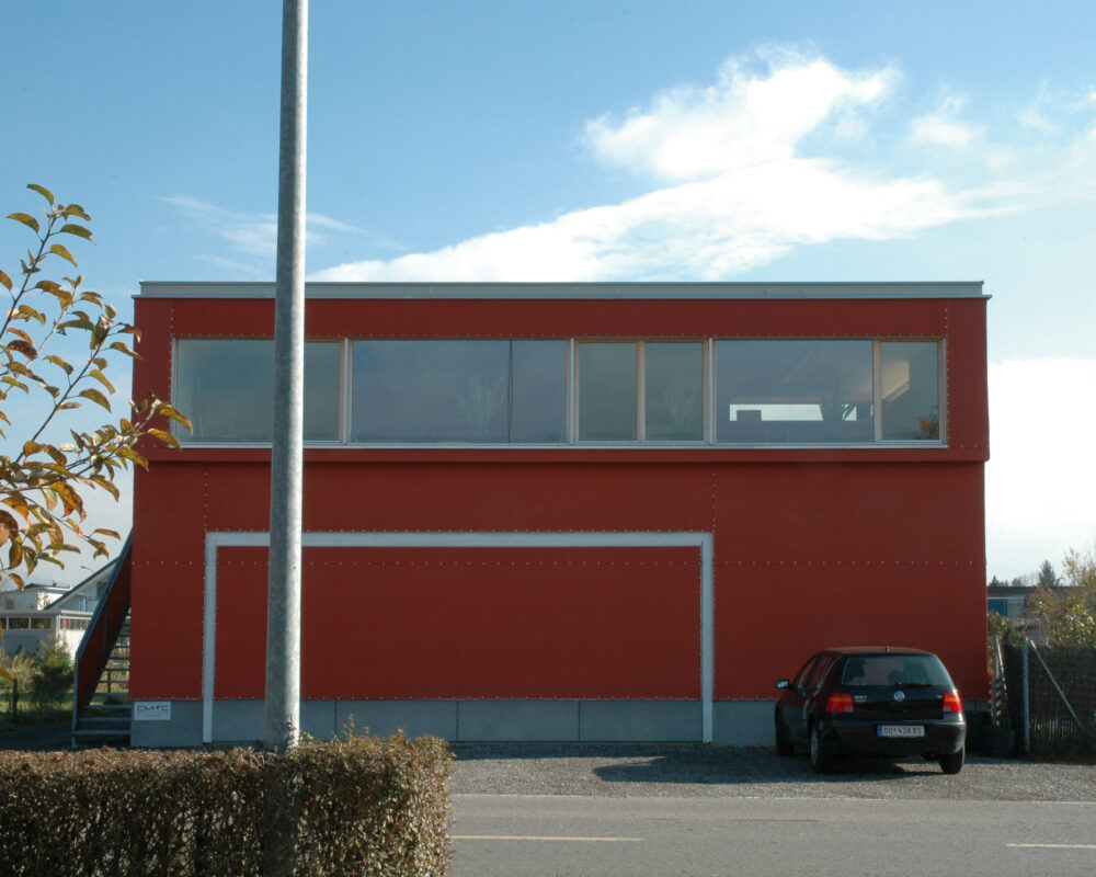 Wohn- und Bürogebäude in Lustenau, Passivhaus mit textiler Fassadengestaltung – Martin Holzbau